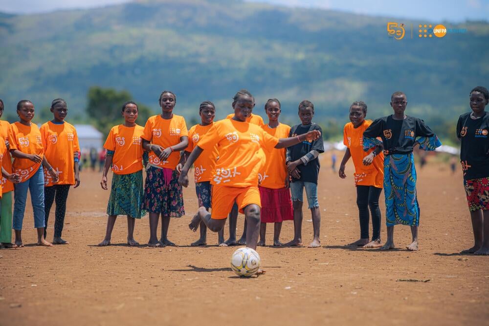 Le camp de Musenyi: UNFPA auprès des ados et jeunes
