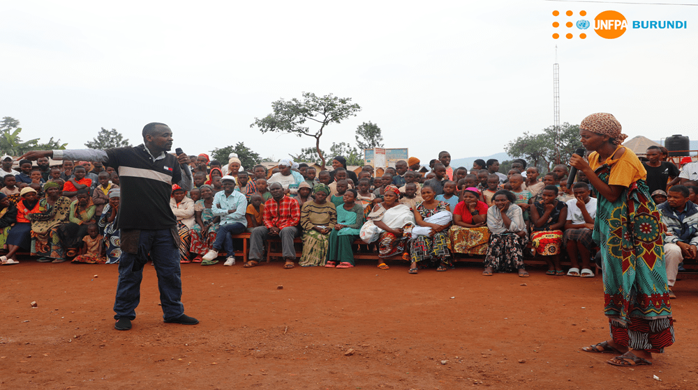 L'UNFPA éclaire les jeunes des camps et des sites de réfugiés sur la santé sexuelle et reproductive (SSR) et la lutte contre les violences basées sur le genre (VBG)